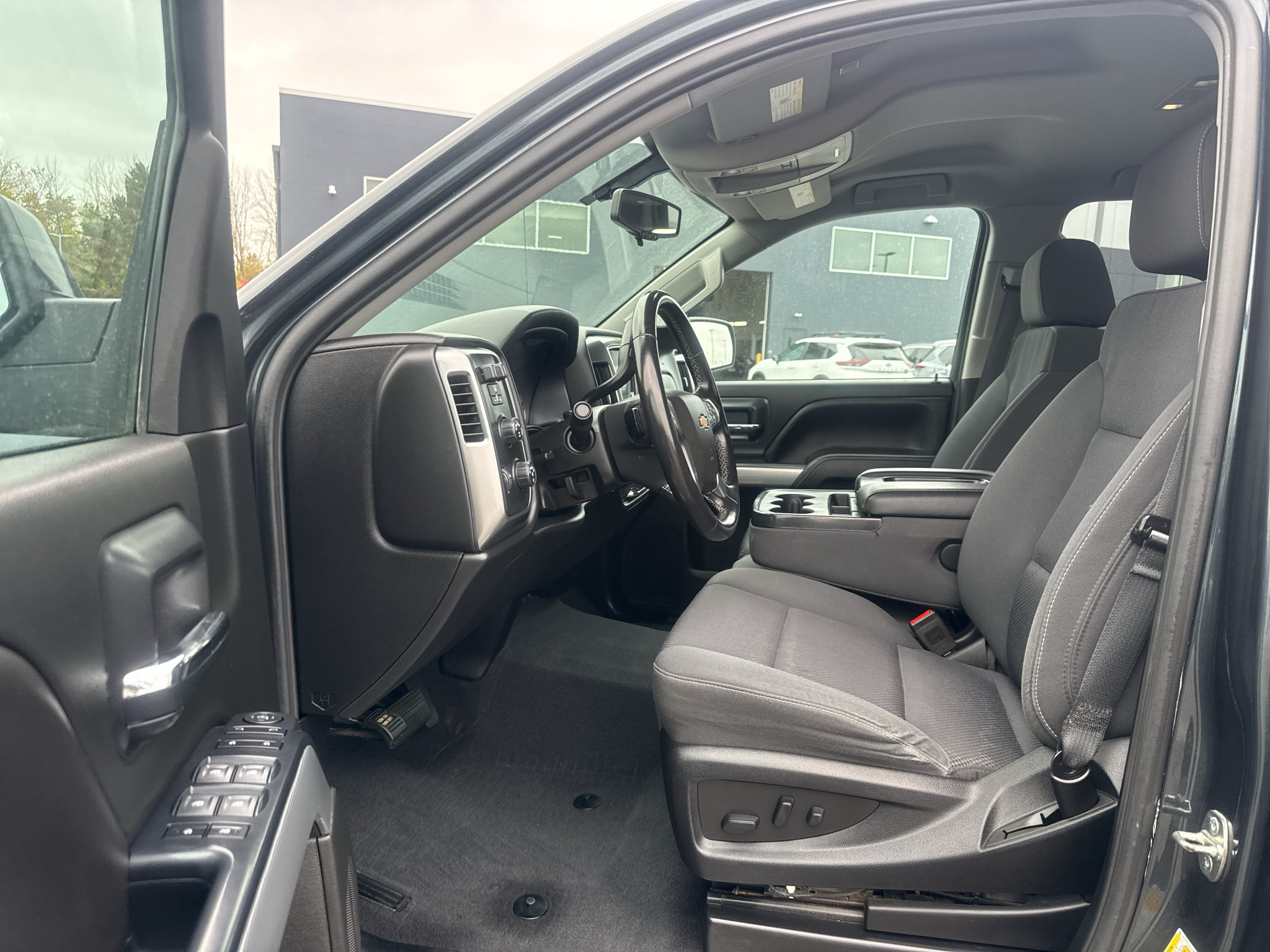 Certified 2019 Chevrolet Silverado 1500 LT w/ All Star Edition AWD/4WD image 4