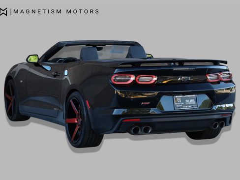 Used 2019 Chevrolet Camaro SS RWD image 15