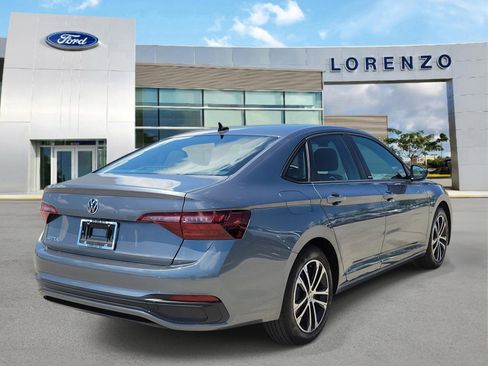 Used 2024 Volkswagen Jetta Sport FWD image 5