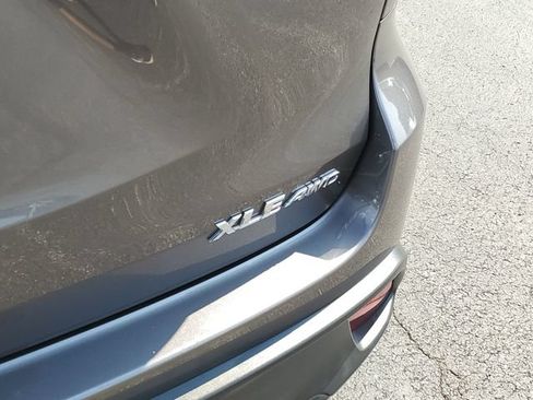 Used 2017 Toyota Highlander XLE AWD/4WD image 8