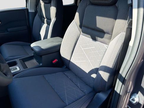 New 2026 Nissan Frontier SV image 19