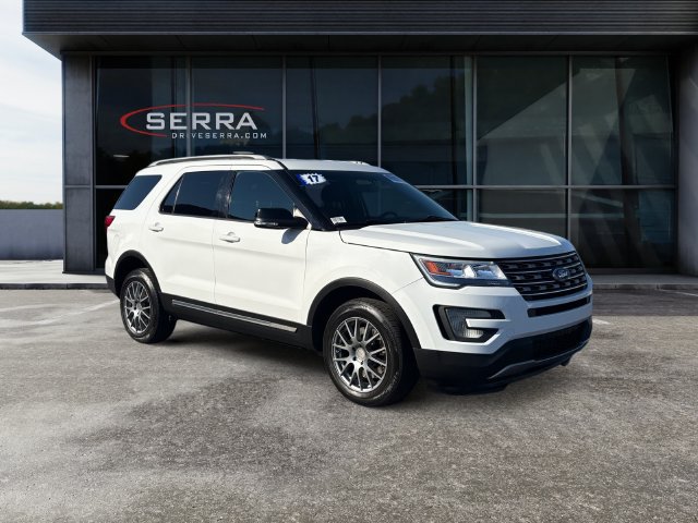 Used 2017 Ford Explorer XLT w/ Equipment Group 201A AWD/4WD image 7