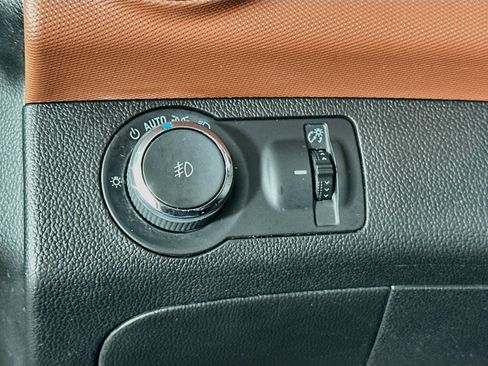 Used 2015 Chevrolet Sonic LTZ FWD image 16
