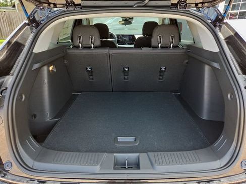 New 2026 Chevrolet Trax LS w/ LS Convenience Package FWD image 25