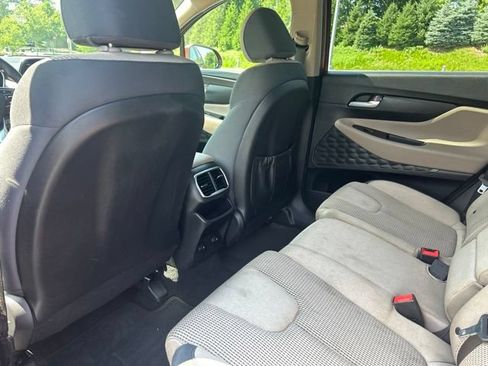 Used 2019 Hyundai Santa Fe SE AWD/4WD image 16