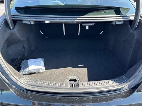 Used 2023 Mercedes-Benz E 350 Sedan image 6