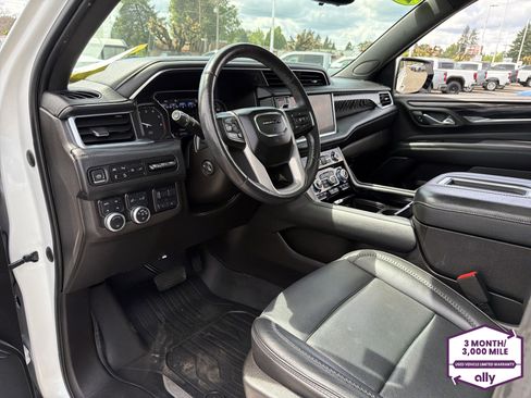 Used 2021 GMC Yukon Denali w/ Denali Ultimate Package AWD/4WD image 9