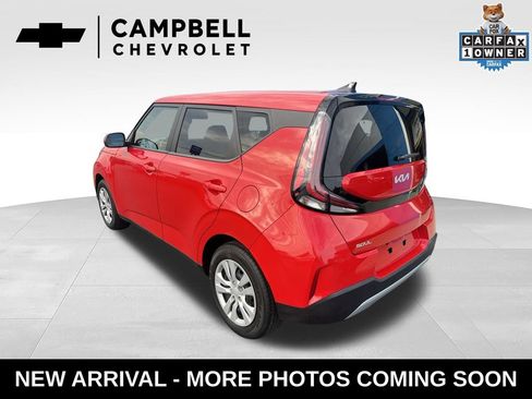 Used 2023 Kia Soul LX FWD image 3