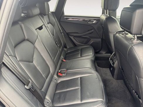 Used 2024 Porsche Macan AWD/4WD image 29