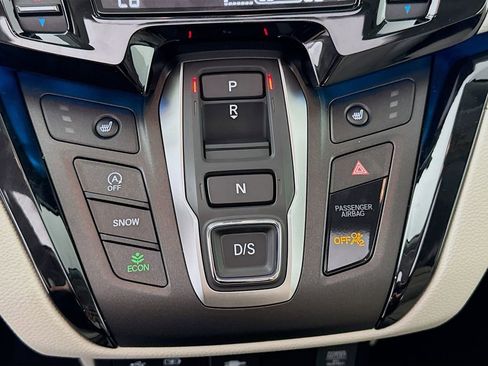New 2026 Honda Odyssey Touring image 21