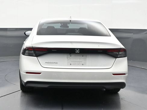 Used 2024 Honda Accord EX image 4