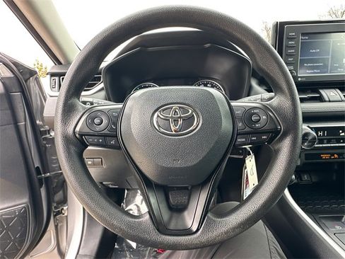 Certified 2021 Toyota RAV4 LE image 30