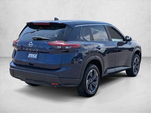 Used 2025 Nissan Rogue SV FWD image 5