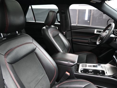 Used 2022 Ford Explorer ST-Line w/ Class IV Trailer Tow Package image 21