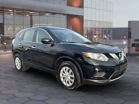 Used 2015 Nissan Rogue S image 3
