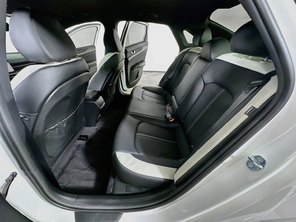 Used 2026 Kia K5 GT-Line FWD image 16