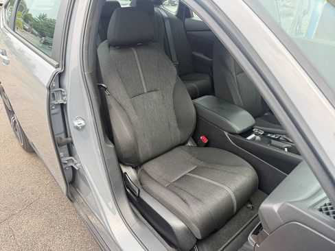 Used 2025 Honda Accord Sport image 18