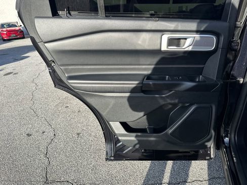 Used 2020 Ford Explorer ST image 22