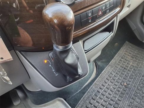 Used 2014 Mercedes-Benz Sprinter 2500 image 16