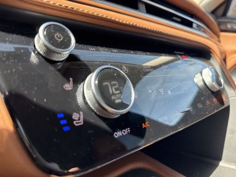 Used 2025 INFINITI QX60 Sensory w/ Vision Package AWD/4WD image 6