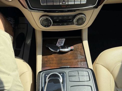 Used 2019 Mercedes-Benz GLS 450 4MATIC image 16