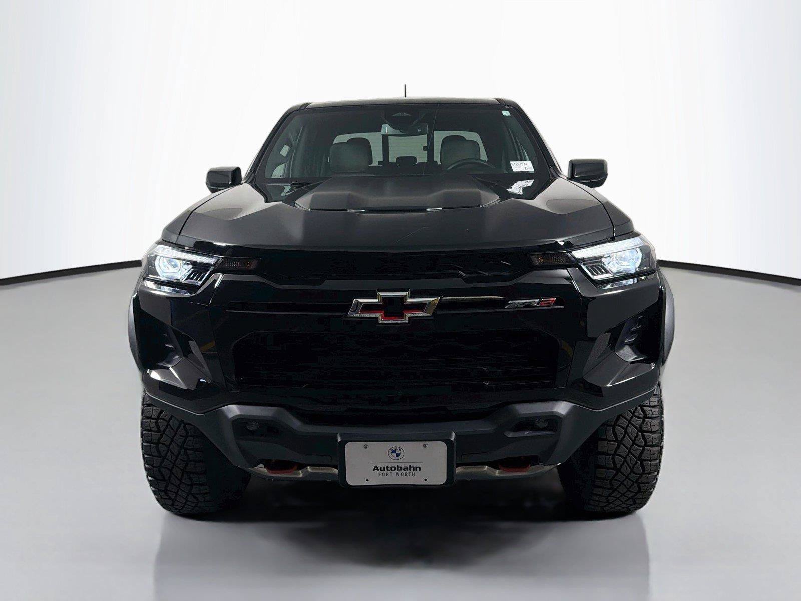 Used 2024 Chevrolet Colorado ZR2 w/ ZR2 Convenience Package III AWD/4WD image 2