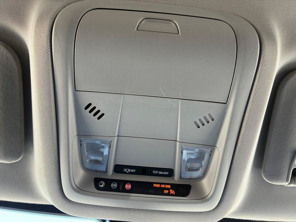 Used 2023 GMC Acadia SLE FWD image 21