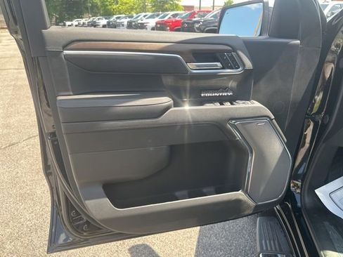 New 2026 Chevrolet Silverado 1500 High Country w/ LPO, Dark Essentials Package AWD/4WD image 11