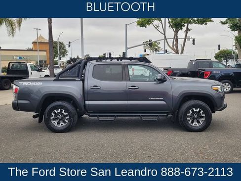 Used 2021 Toyota Tacoma TRD Off-Road w/ TRD Premium Off Road Package AWD/4WD image 7