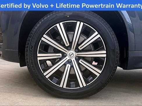 Used 2023 Volvo XC90 B6 Core w/ Protection Package Premier image 12