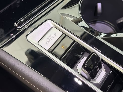 New 2026 Volkswagen Atlas SE image 26