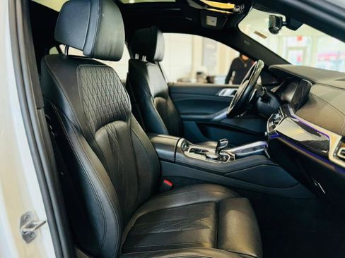 Used 2023 BMW X6 M50i w/ Parking Assistance Package image 21