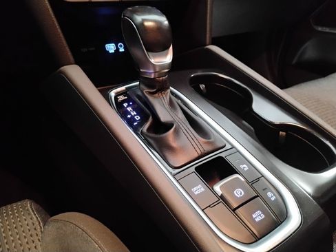 Used 2019 Hyundai Santa Fe SEL FWD image 12
