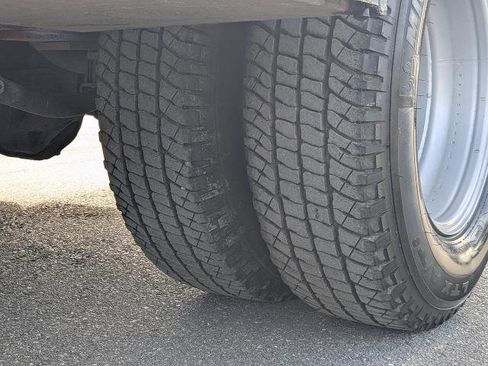 Used 2024 GMC Sierra 3500 Pro w/ Convenience Package image 15