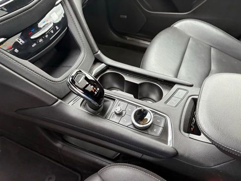 Used 2024 Cadillac XT5 Premium Luxury image 22
