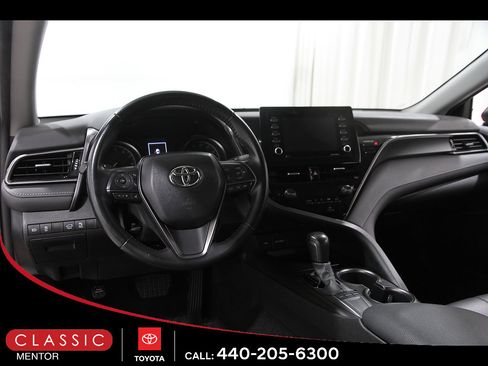Certified 2023 Toyota Camry SE FWD image 6