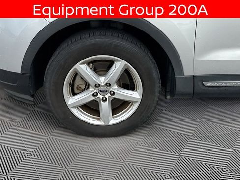 Used 2019 Ford Explorer XLT w/ Class III Trailer Tow Package FWD image 8