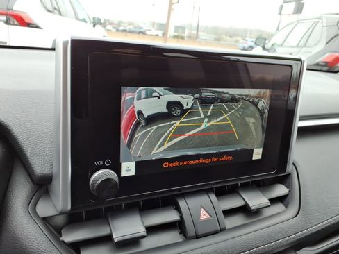 Certified 2023 Toyota RAV4 XLE image 19