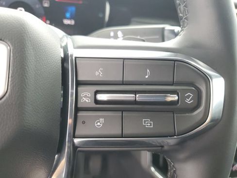 Used 2025 GMC Acadia Elevation FWD image 26