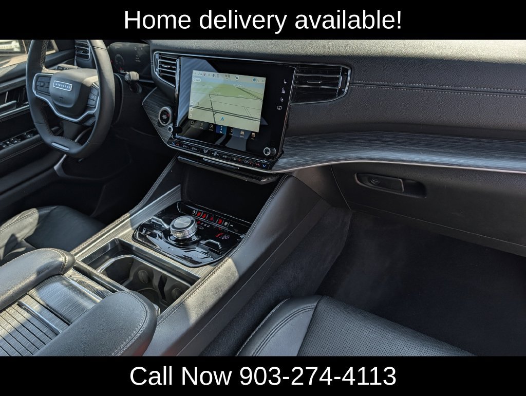 Used 2024 Jeep Wagoneer L Series III AWD/4WD image 36