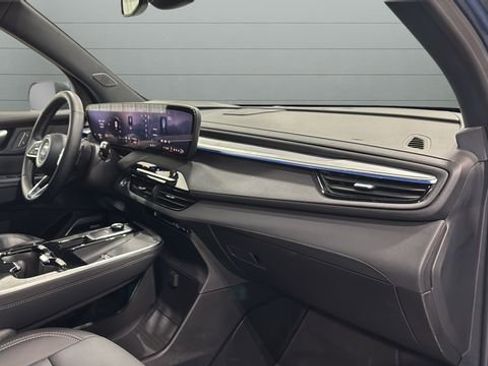 Used 2025 Buick Enclave Preferred image 36