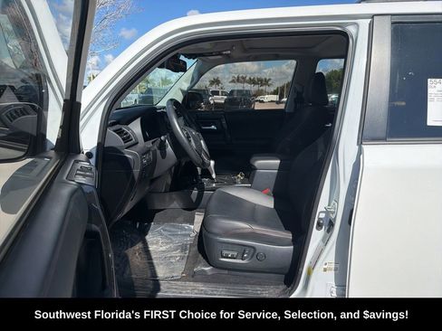 Used 2024 Toyota 4Runner TRD Off-Road Premium w/ Moonroof Package image 5