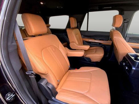 Certified 2023 Ford Expedition Platinum RWD image 20