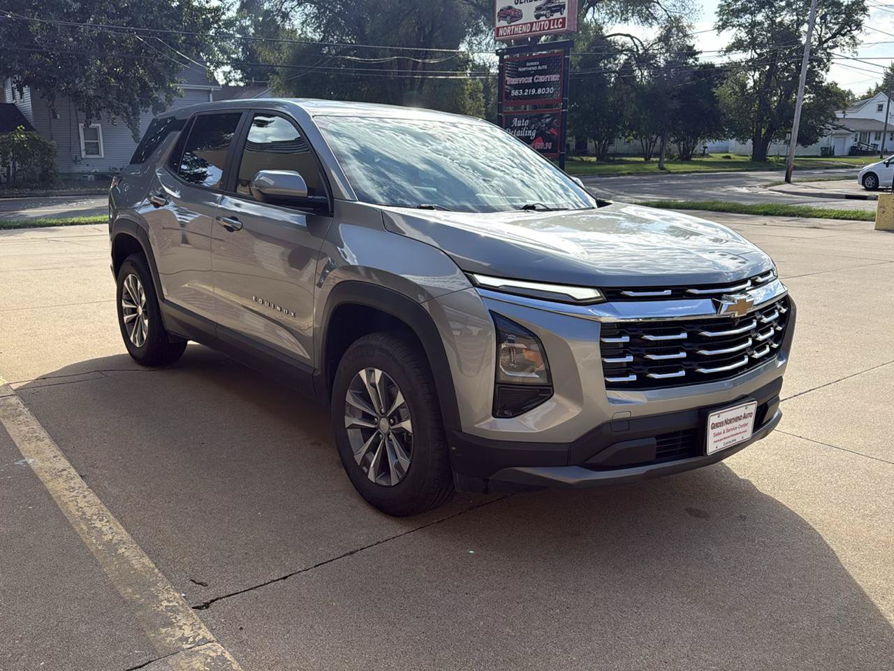 Used 2026 Chevrolet Equinox LT w/ Convenience Package II AWD/4WD image 3