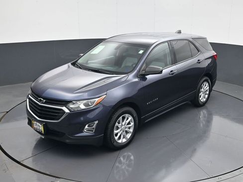 Used 2019 Chevrolet Equinox LS w/ LS Convenience Package image 13