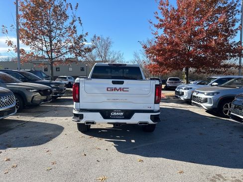 Used 2022 GMC Sierra 1500 AT4 w/ AT4 Premium Package image 4