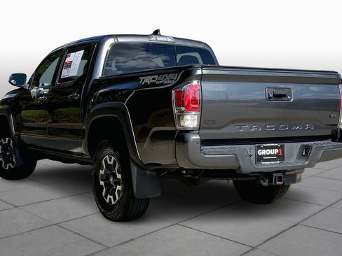 Used 2022 Toyota Tacoma TRD Off-Road w/ Technology Package image 11