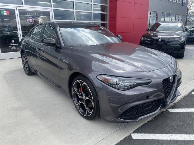 Certified 2022 Alfa Romeo Giulia Veloce AWD/4WD image 3