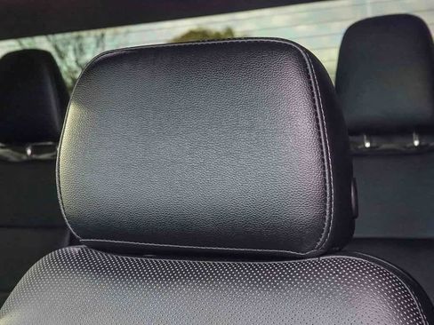 Used 2021 Chevrolet Silverado 1500 LT image 24