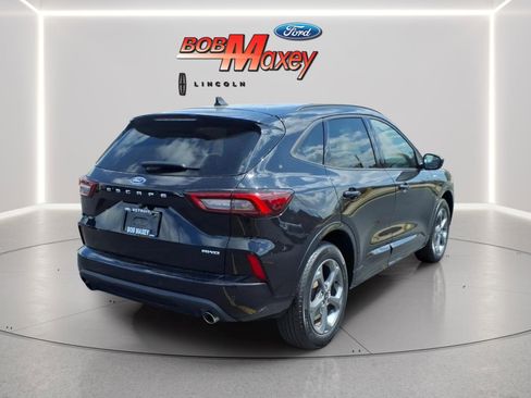 Used 2024 Ford Escape ST-Line w/ Tech Pack #1 AWD/4WD image 4